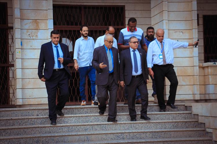 كلية الهندسة بجامعة عدن تستقبل 1480 طالباً وطالبة لأداء امتحانات المفاضلة للعام الجامعي 2026 / 2027م