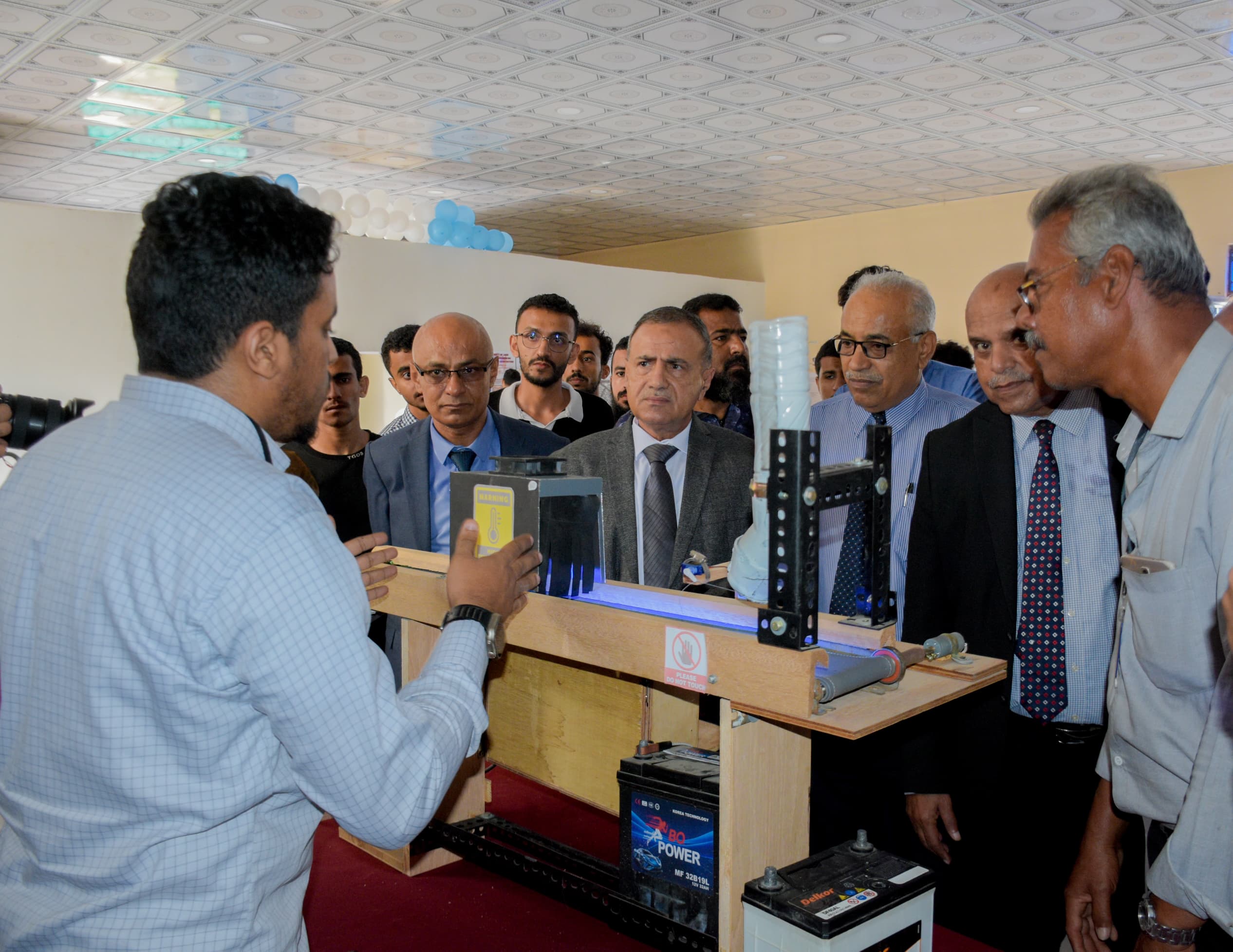 عقولٌ تبتكر.. ومستقبلٌ يُبنى بأيدي شبابنا