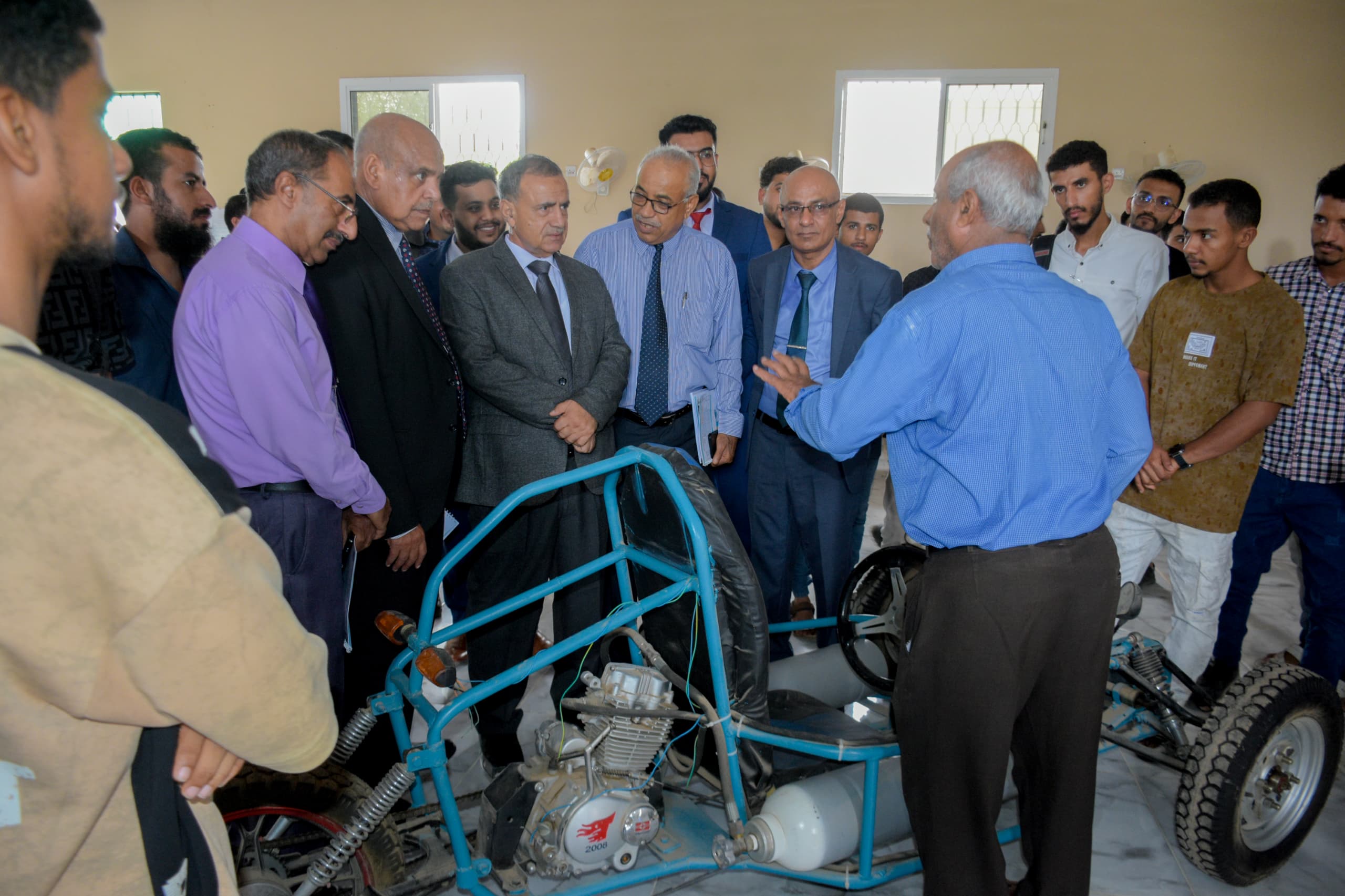 عقولٌ تبتكر.. ومستقبلٌ يُبنى بأيدي شبابنا