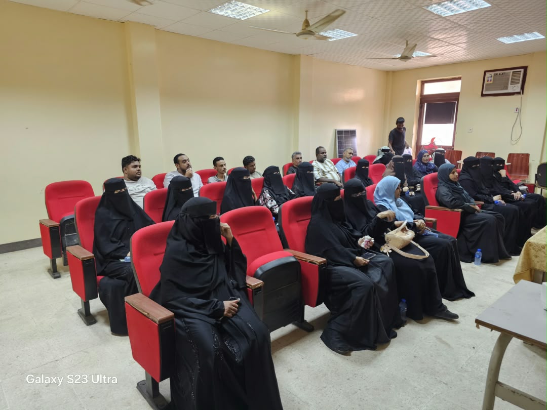 اختتام دورة "برنامج الإكسل" لموظفي كلية الهندسة وتكريم المشاركين 