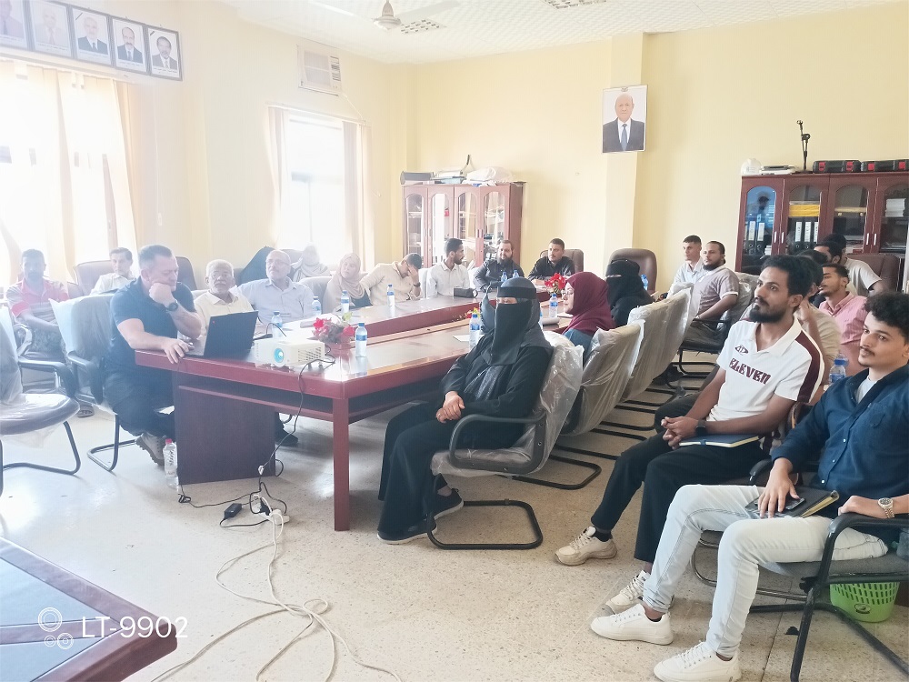 كلية الهندسة تشهد إقامة محاضرة هامة حول "الأمن البحري في البحر الأحمر وخليج عدن"