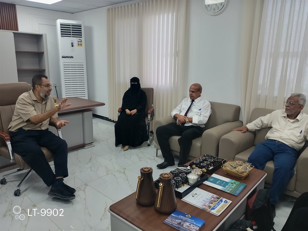 تلبيةً للدعوة.. عمادة كلية الهندسة في نزول ميداني إلى موقع "مدينة قصور عدن"