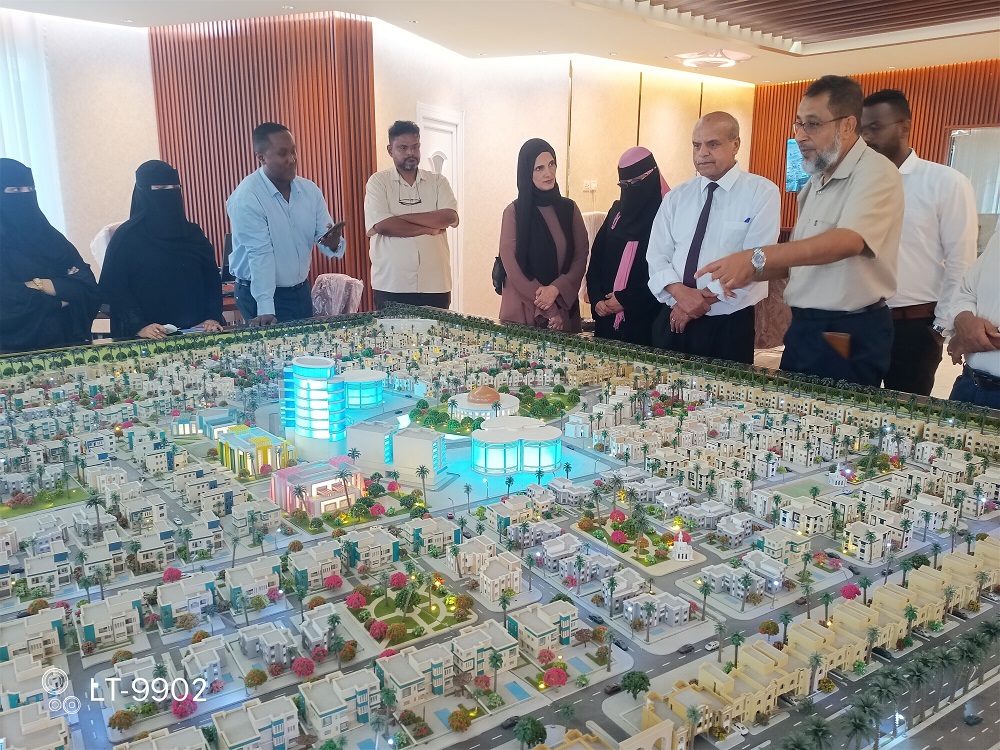 تلبيةً للدعوة.. عمادة كلية الهندسة في نزول ميداني إلى موقع "مدينة قصور عدن"