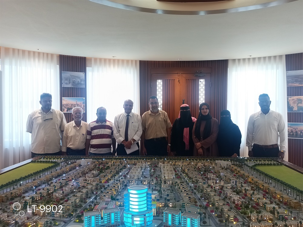 تلبيةً للدعوة.. عمادة كلية الهندسة في نزول ميداني إلى موقع "مدينة قصور عدن"