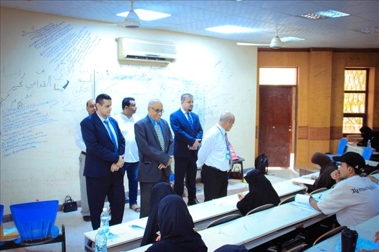 كلية الهندسة بجامعة عدن تستقبل 1480 طالباً وطالبة لأداء امتحانات المفاضلة للعام الجامعي 2026 / 2027م